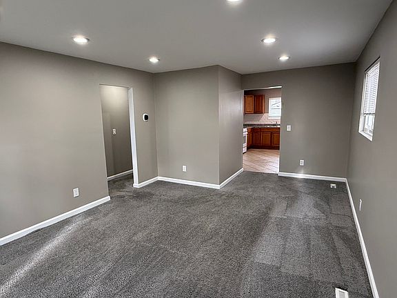 5th image of 4927 Gertrude St