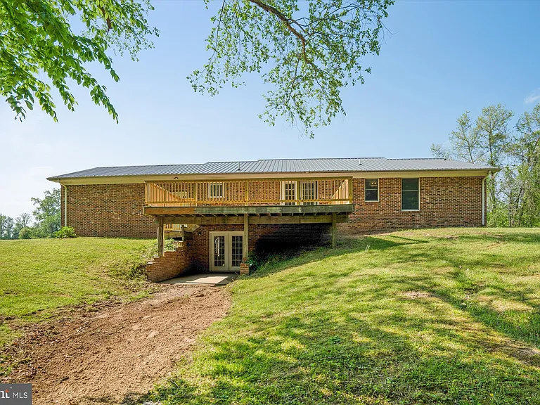 13245 Croom Rd — Photo 16