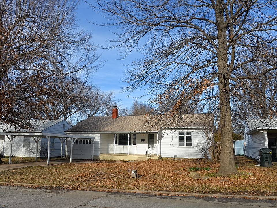 1st image of 306 E 12th St