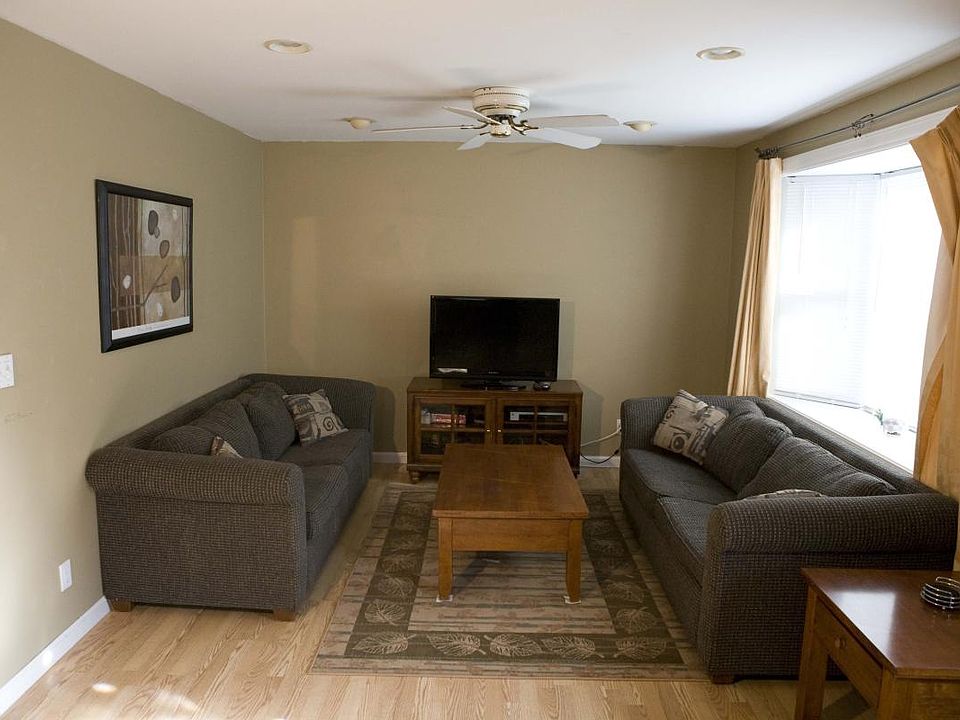 Furnished Housing Living Room -East Brunswick 