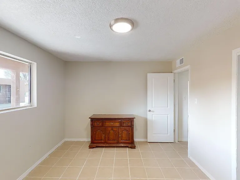 1039 Sage St — Photo 16