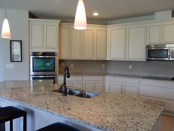 5th image of 305 Welbeck Pl