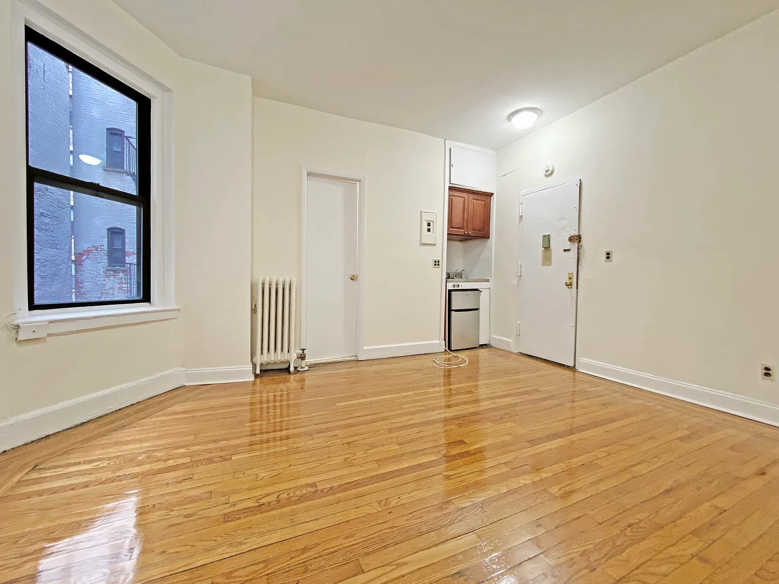 245 West 75th Street — Photo 1