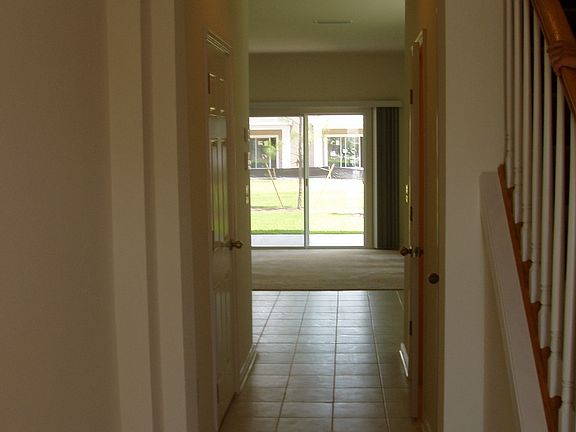 Front Entry Hallway 