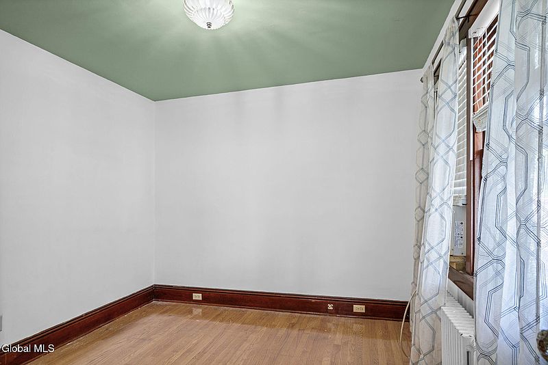 3rd image of 43 Rankin Avenue
