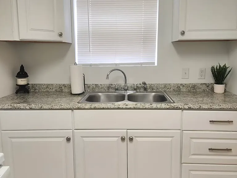 256 W Roosevelt St #3 — Photo 6