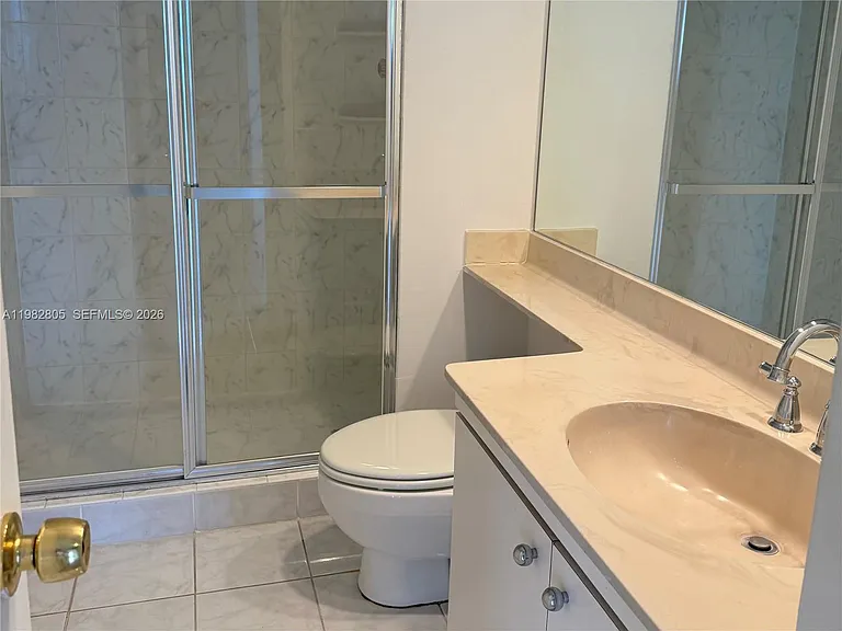 4000 Towerside Ter #1401 — Photo 23