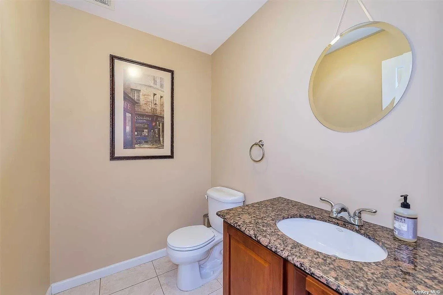 4 bed, 2.5 bath, 2058 sqft, $4,500 — Photo 1