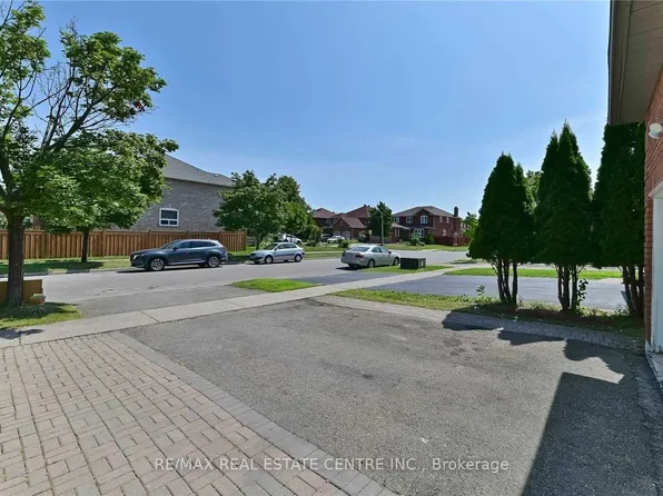 45 Faywood Dr, Brampton, ON L6Y 4K3