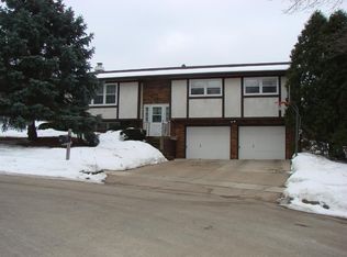 3030 Judson Ct, Dubuque, IA 52001