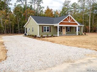 621 Horseshoe Rd, Jarratt, VA 23867