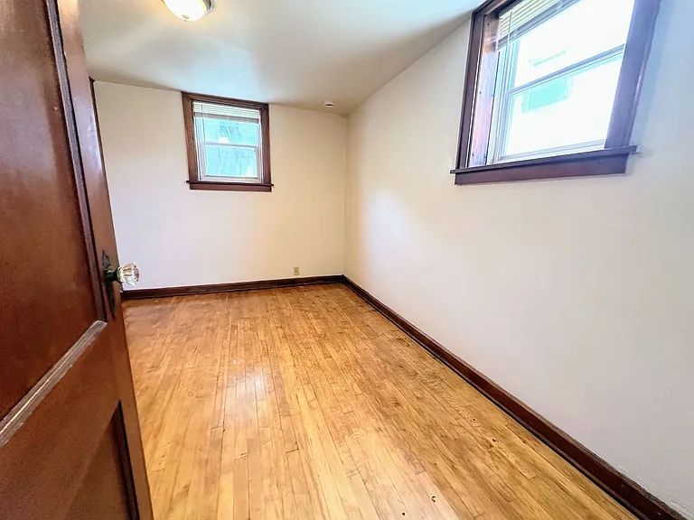 822 Pine St — Photo 8