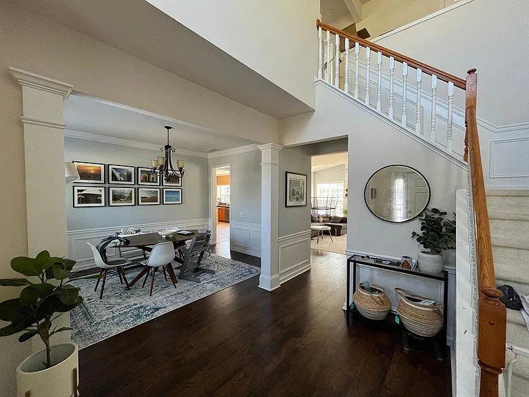8005 Lancken Dr — Photo 4