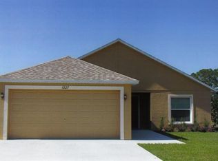 136 Stewart Lake Loop, Groveland, FL 34736