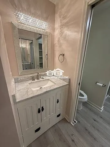 5607 Green Circle Dr #200 — Photo 15