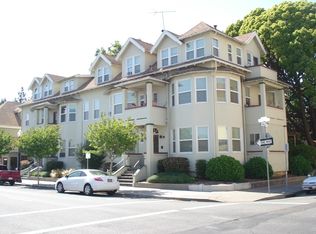 1406 3rd St APT 4, Napa, CA 94559