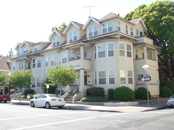 1406 3rd St APT 4