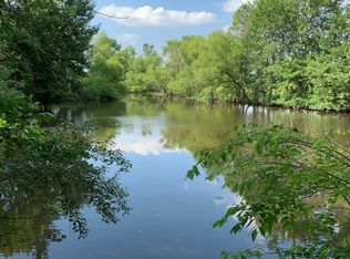 1895 Hazel Dell Rd, Greenup, IL 62428