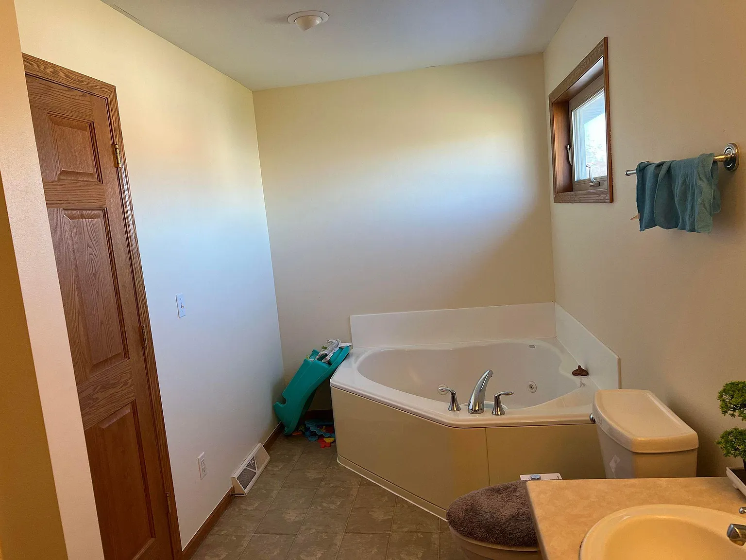 7856 S Victory Creek Ct — Photo 4