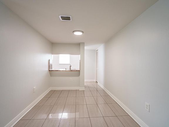 4th image of 2011 Bay Dr Unit 6-2011-6