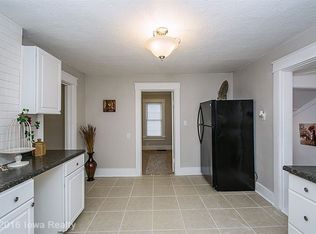 6016 SW 3rd St, Des Moines, IA 50315