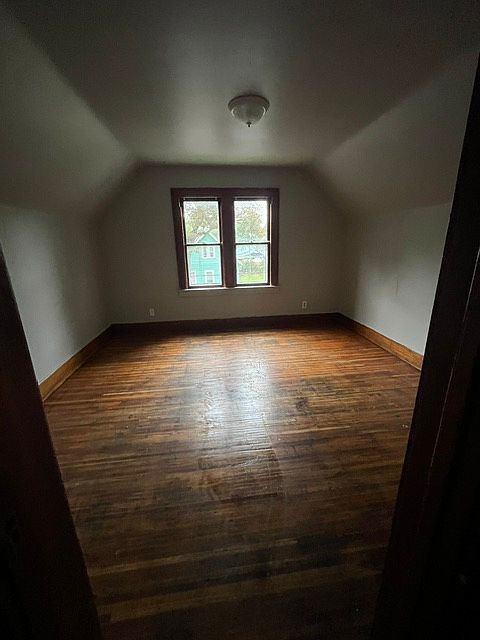 1st image of 258 1st St