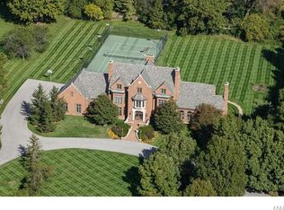 10123 Winding Ridge Rd, Saint Louis, MO 63124