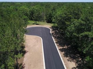 7 Hidden Lakes Dr, Albany, GA 31721