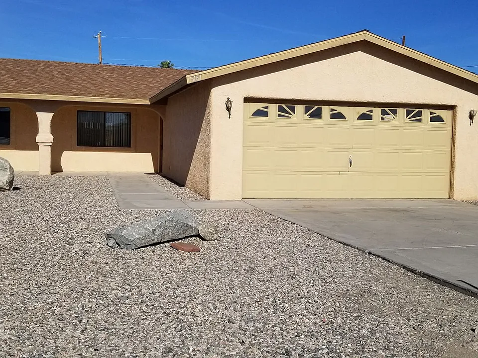 3181 Sombrero Dr