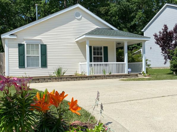 828 Homestead Park Dr, Apex, NC 27502