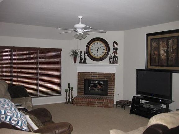 5th image of 10504 Donnis Dr