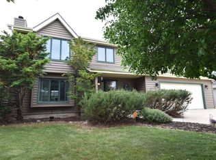 10721 S McGraw Dr, Oak Creek, WI 53154