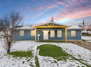 104 W Webster St, Fithian, IL 61844