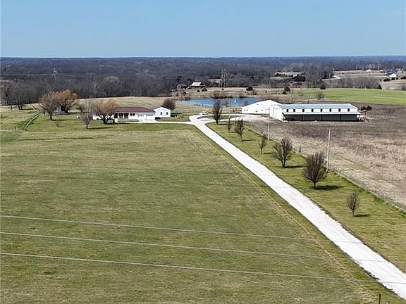 3rd image of 1391 County Road 2470