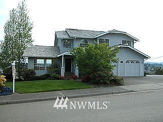 1st image of 3029 Pawnee Drive NE