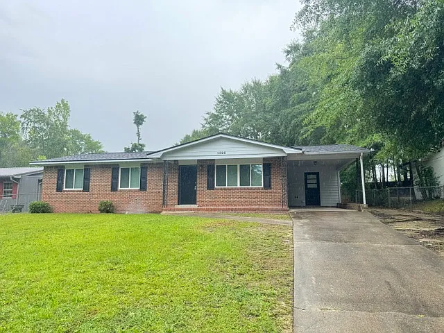 1526 Barcelona Dr — Photo 1