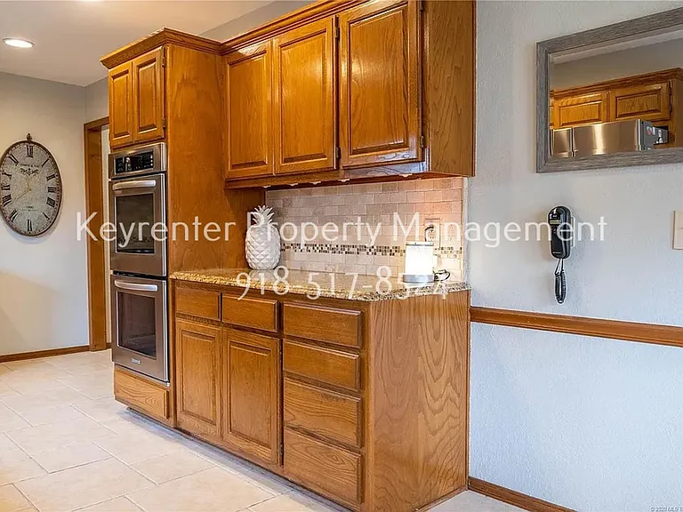 8602 E 109th St — Photo 9