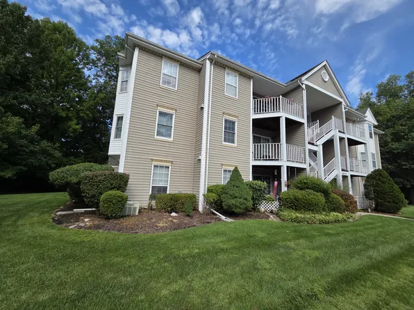 620 Plum Ter #620, Mahwah, NJ 07430