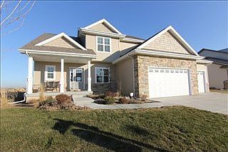 1st image of 872 Glenwood Dr