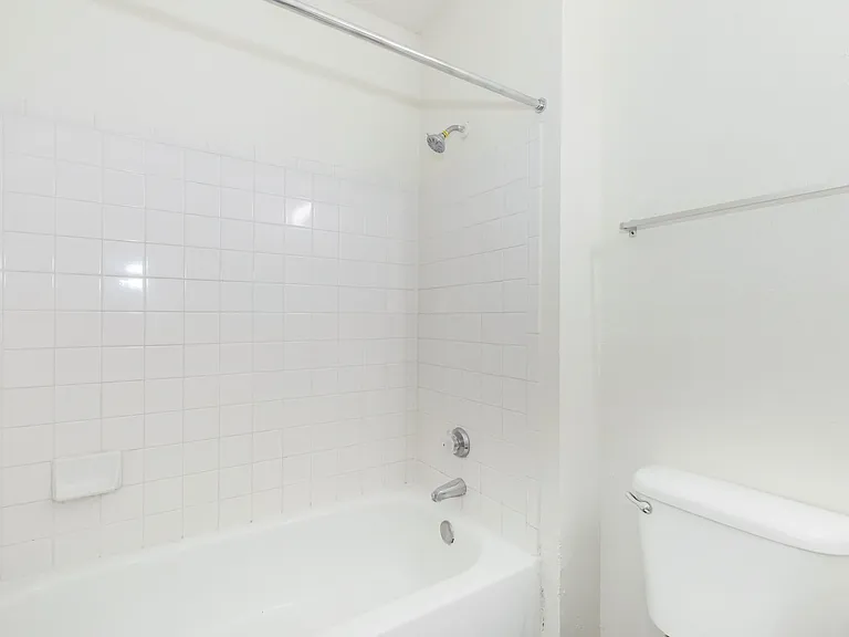 Madison Park — Photo 21