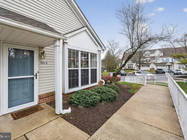 901 Oliphant Ln, Mount Laurel, NJ 08054