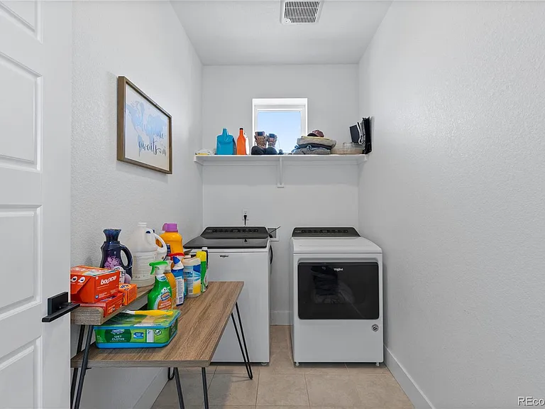 6058 N Perth St — Photo 36
