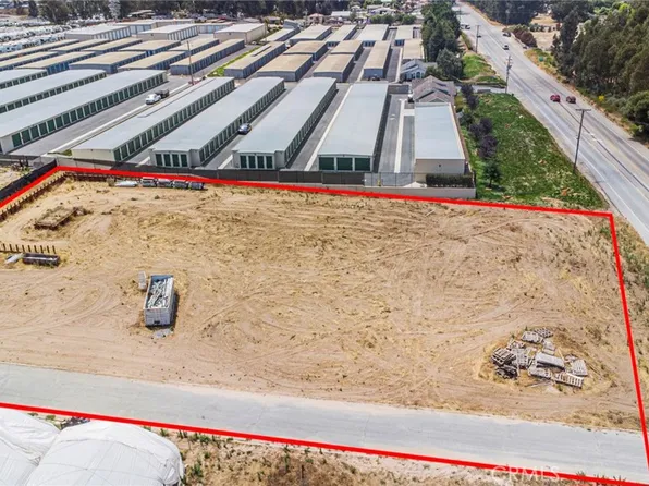 2111 Willow Rd, Arroyo Grande, CA 93420