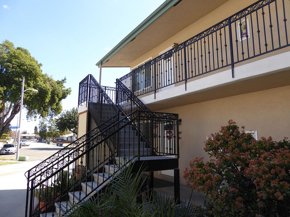 1st image of 221 Wesley Ave