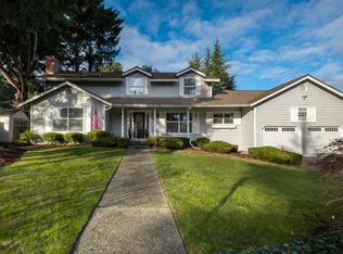 7664 NE 14th St, Medina, WA 98039