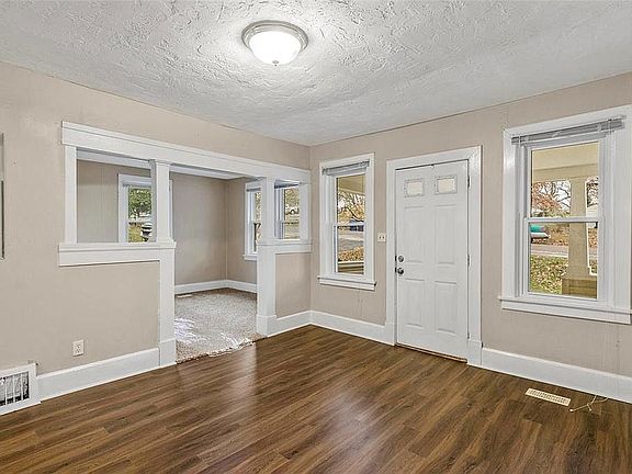 4th image of 3110 Sims Ave