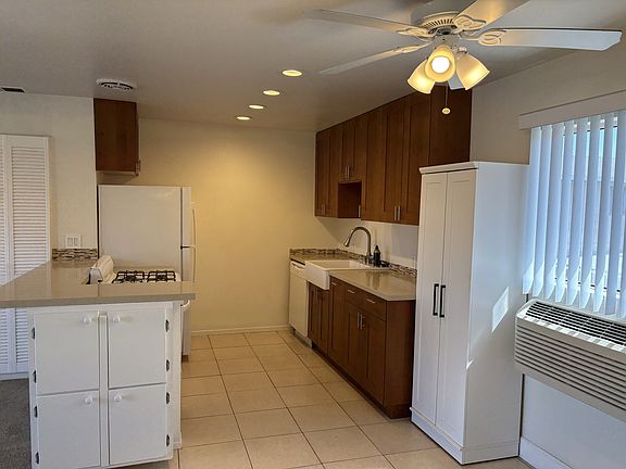 5th image of 396 Hamilton St APT B