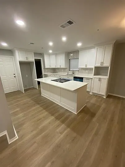 1210 Donaghey Ave — Photo 2