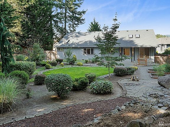 4th image of 1608 25th Street Pl SE