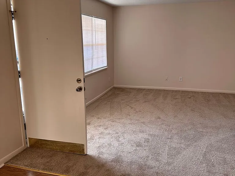MER-Teresa Village Apartments — Photo 7